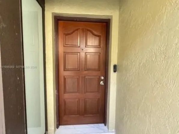 9729 Costa Del Sol Blvd, Doral, FL 33178