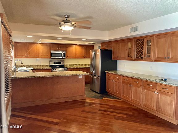 3rd image of 1420 N El Camino Dr