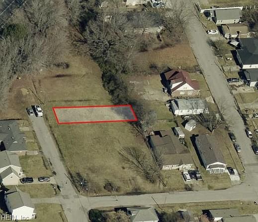 1st image of 706 Ellington Ave