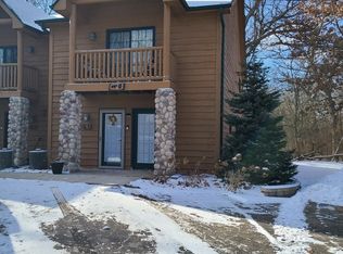 2643 N State Route 178 Rd #4-O, Utica, IL 61373