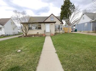 614 N Vista Ave, Lombard, IL 60148