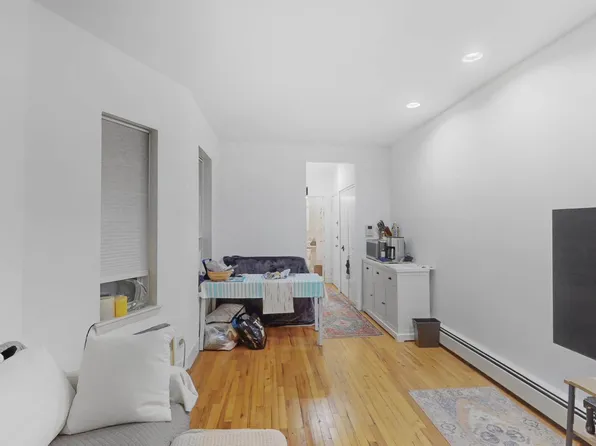 319 East 73rd Street image 4 of 23