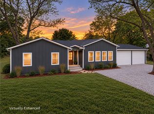 1523 S Roberts Rd, Fayetteville, AR 72701
