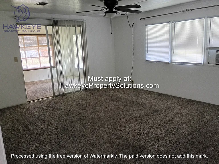 435 Lazy Lake Dr W — Photo 5