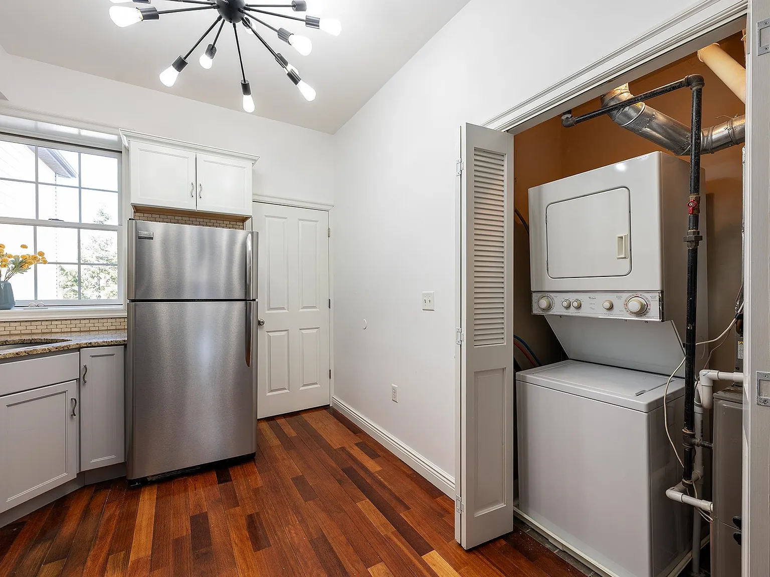 1 bed, 1.0 bath, 529 sqft, $2,100 — Photo 3