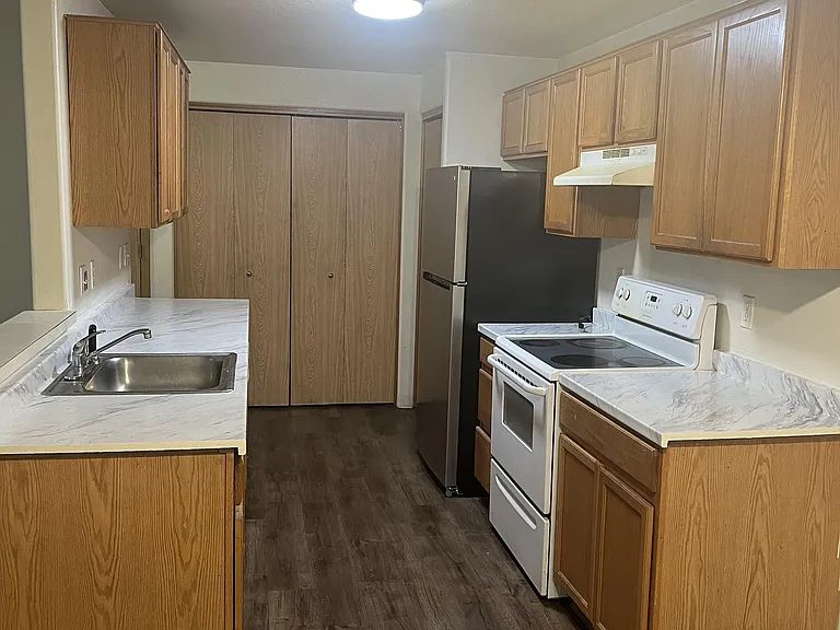 11833 SE Powell Blvd #A — Photo 4