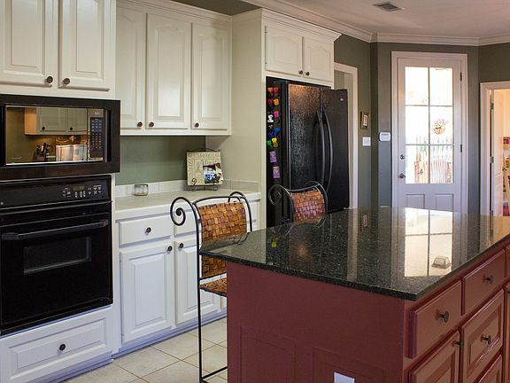 5th image of 38316 Graystone Ave