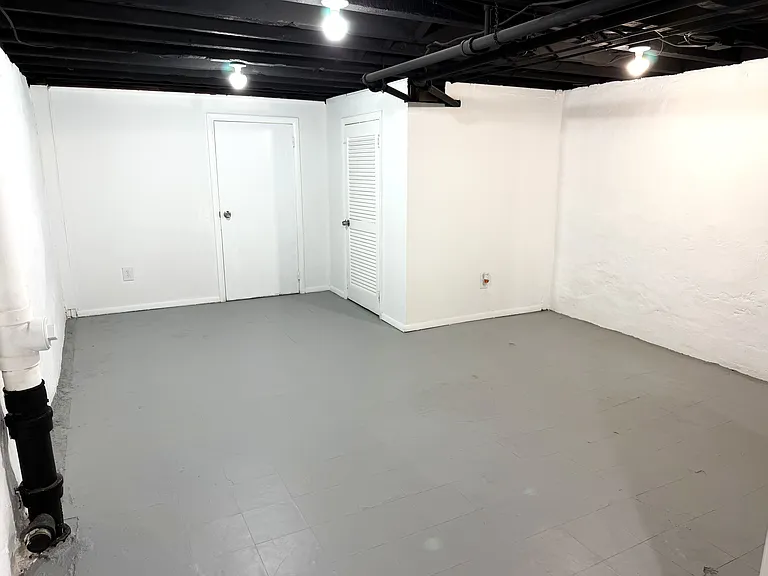 5833 Theodore St — Photo 37