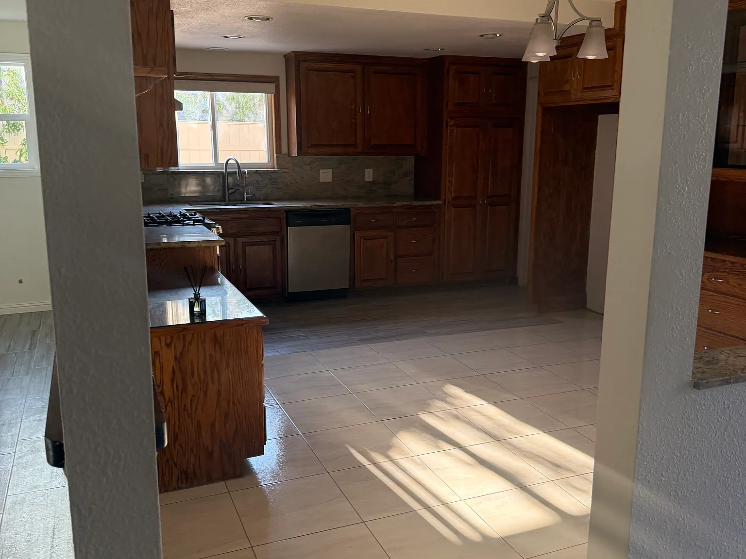 E Rancho Rd, Corona — Photo 1
