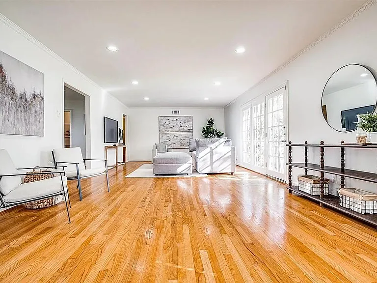 5730 Forest Ln — Photo 15