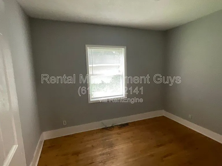 2931 Bryant Ave N #2 — Photo 23