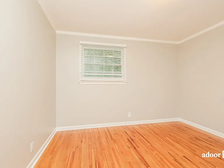 1332 Cheshire Dr — Photo 11