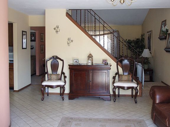 3rd image of 20 Norton Ave