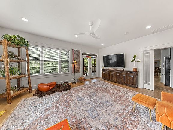 5th image of 4508 Lareina Dr