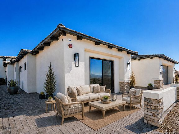 3rd image of 6275 Corte Del Canto