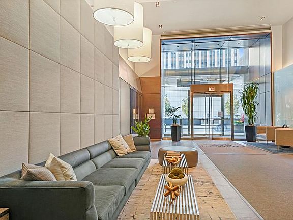 4th image of 240 E Illinois St #1400