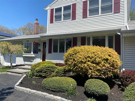 3rd image of 303 Timberpoint Road