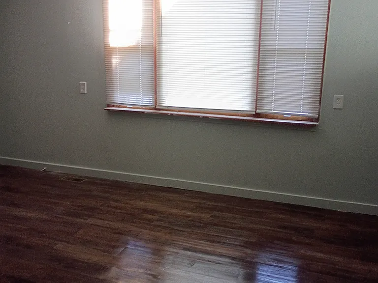 15 E Hill St — Photo 6