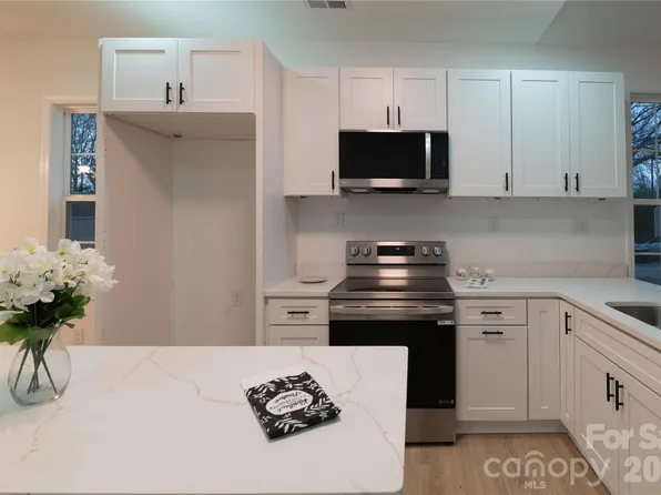 117 Rollins St, Stanley, NC 28164