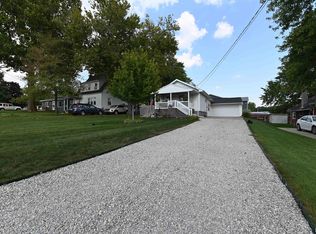 116 Hawthorne Cir, Creve Coeur, IL