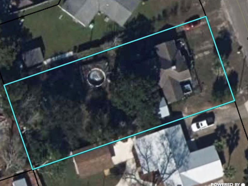 2nd image of 110 Hunter Cir