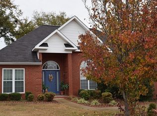 611 Links View Dr, Bonaire, GA 31005