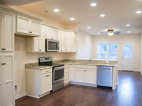 5th image of 4247 Hannah Belle Way