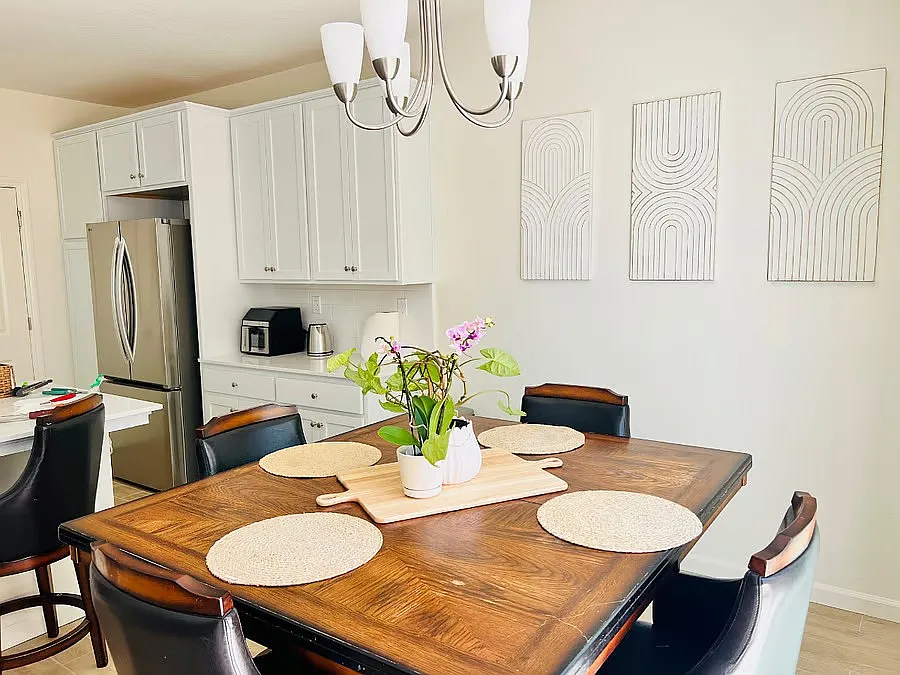 3 bed, 1402 sqft, $2,650 — Photo 4