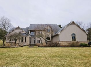 13585 Merrie Meadow Ln, South Lyon, MI