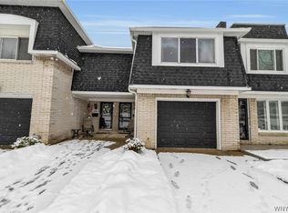 208 Harrogate Sq, Buffalo, NY 14221