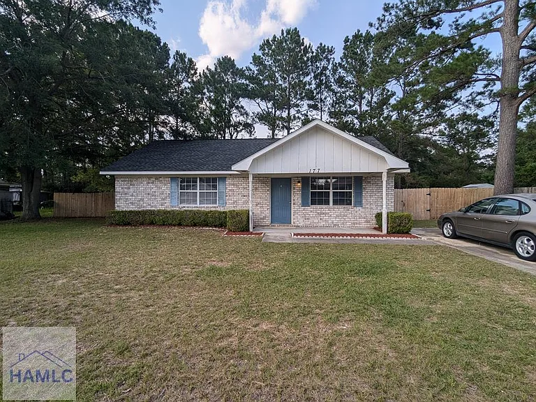 177 Sheila Dr — Photo 1