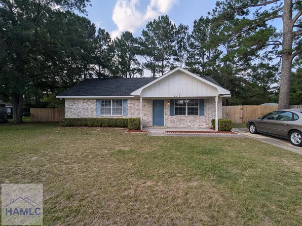 177 Sheila Dr, Hinesville, GA 31313