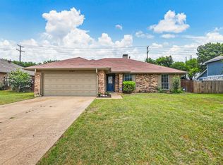 205 Meadowbrooke Dr, Cedar Hill, TX 75104