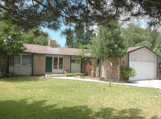 9618 S Raintree Pl, Sandy, UT 84092