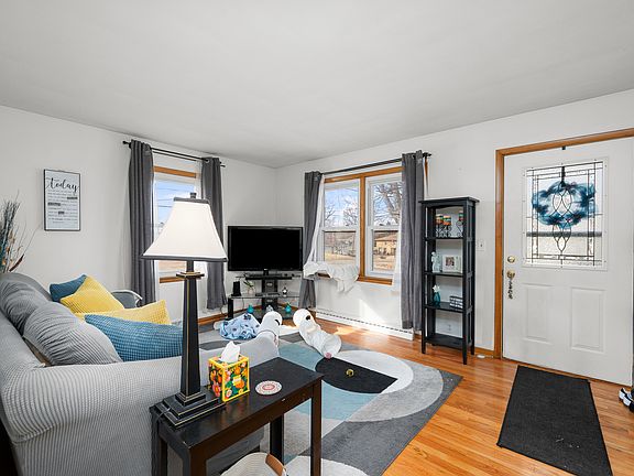 3rd image of 13627 138th St W