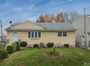 43 Daniel St, Port Reading, NJ 07064