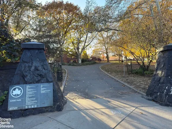 673 41st Street image 13 of 13