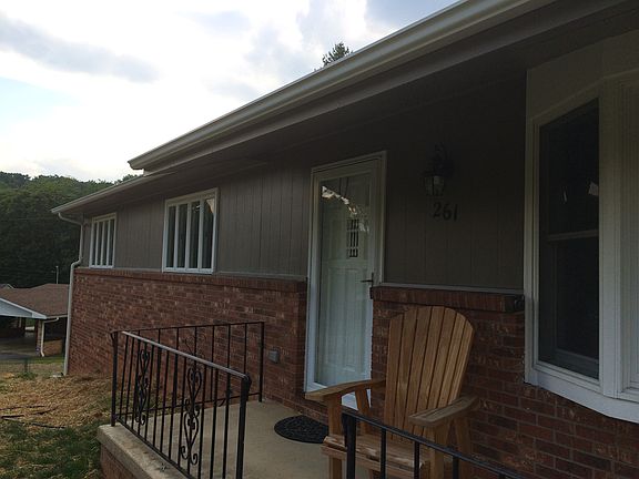 4th image of 261 Ivy Hill Dr