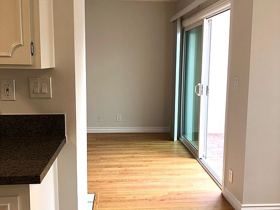 5th image of 1835 Camden Ave #202