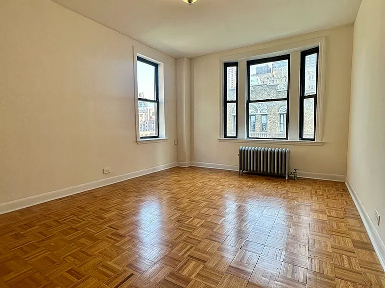 350 W 55th St #9B — Photo 1
