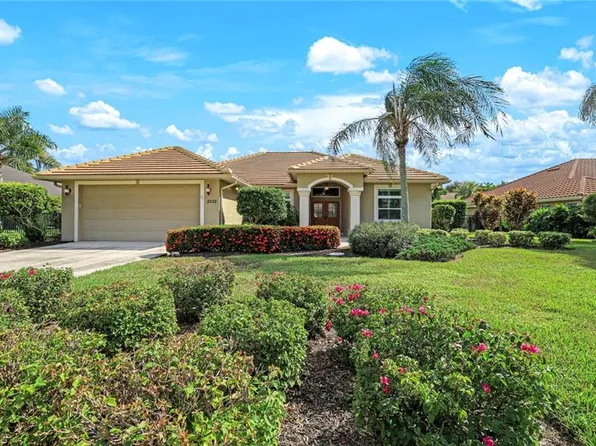 2032 Castle Garden LN, NAPLES, FL 34110