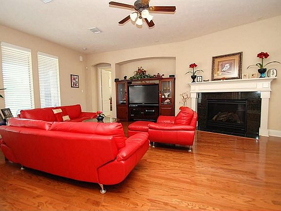 5th image of 25318 Greenwell Springs Ln