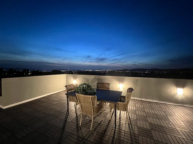 2382 Rainbow Ct — Photo 3
