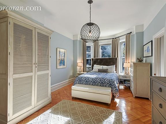 5th image of 849 Carroll St APT 3