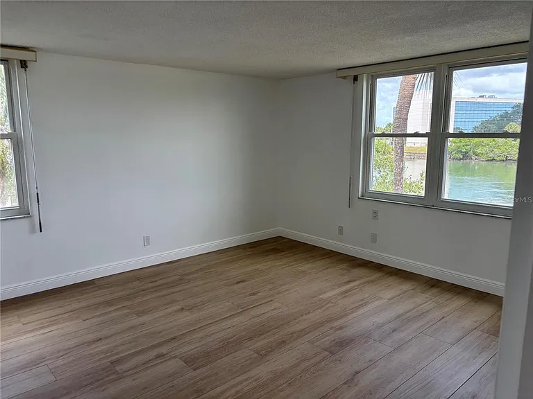 7405 Bay Island Dr S #220 — Photo 11