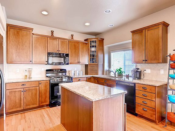 5th image of 6008 Revelstoke Dr