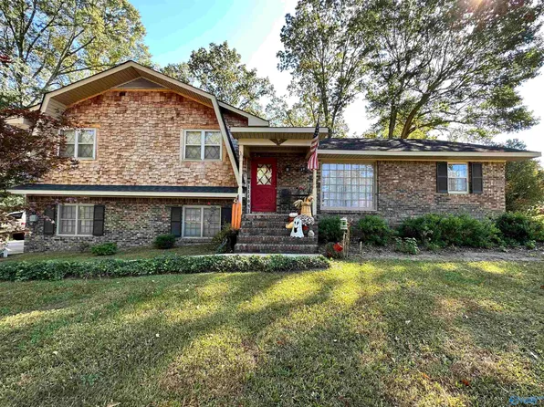 1109 Brown St, Boaz, AL 35957