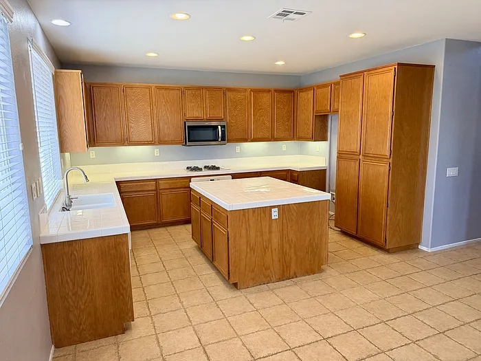 31141 Old Trail Cir — Photo 15