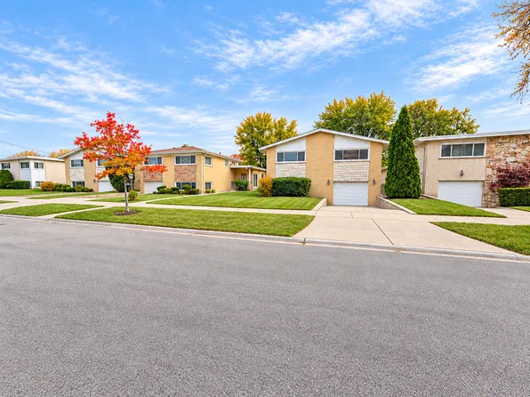 4431 W Fitch Ave, Lincolnwood, IL 60712