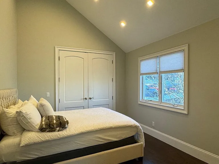 815 S Lake Blvd — Photo 9